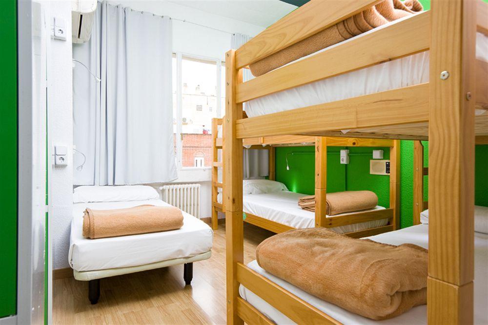 Euromadrid Hostel Ngoại thất bức ảnh