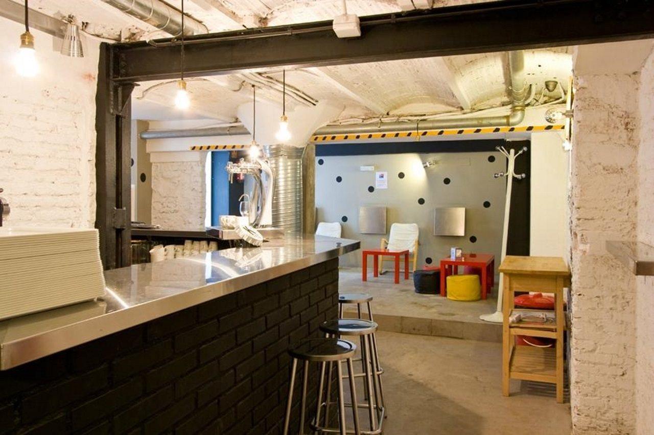 Euromadrid Hostel Ngoại thất bức ảnh
