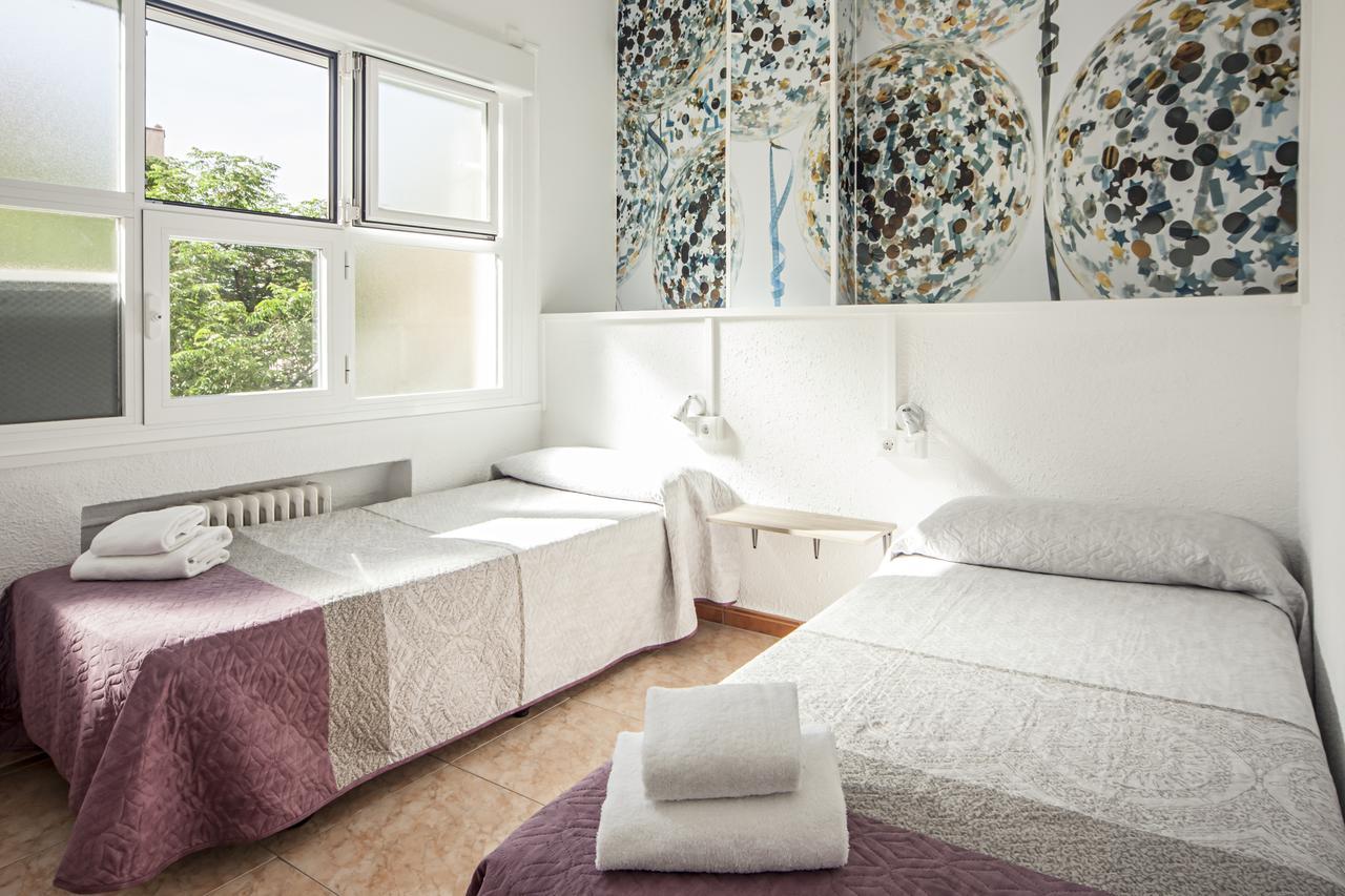 Euromadrid Hostel Ngoại thất bức ảnh