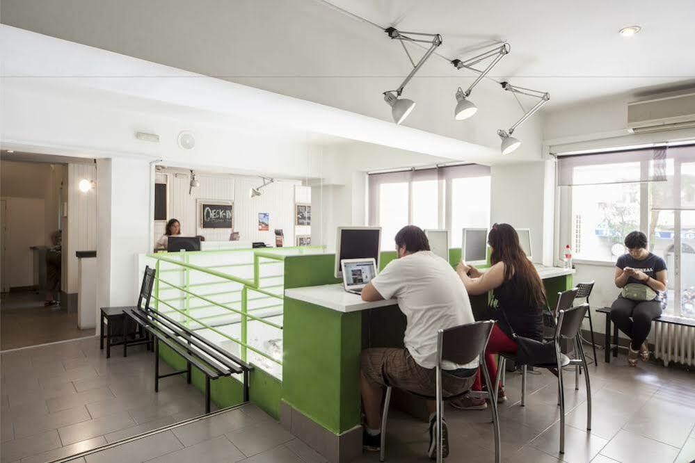 Euromadrid Hostel Ngoại thất bức ảnh