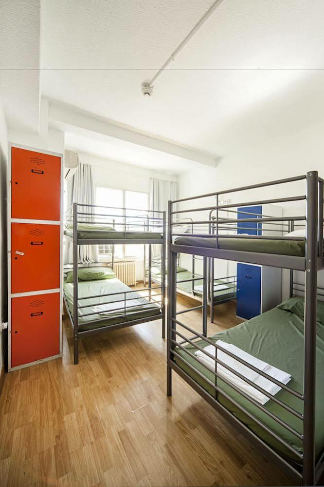 Euromadrid Hostel Ngoại thất bức ảnh