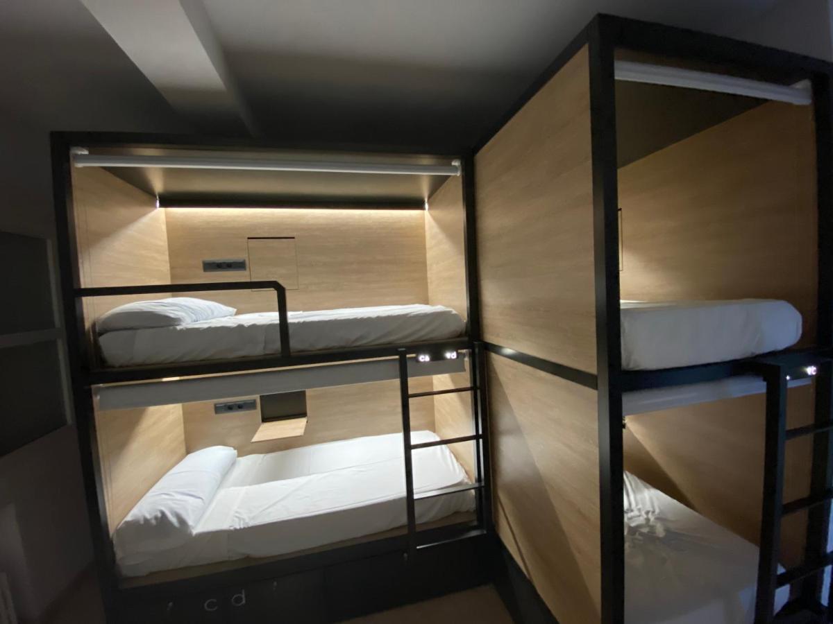 Euromadrid Hostel Ngoại thất bức ảnh